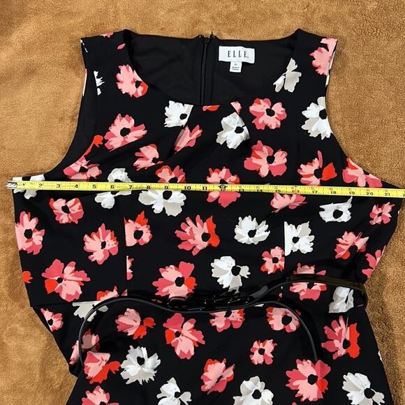 Elle Flower Dress black with red/pink and white/beige flowers Sz XL Fitted belt - Picture 10 of 11